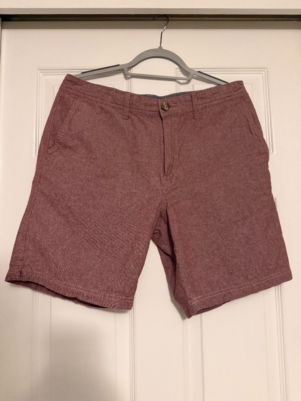 Wallin & Bros. Men's Red/Pink Chambray Shorts (M/34)